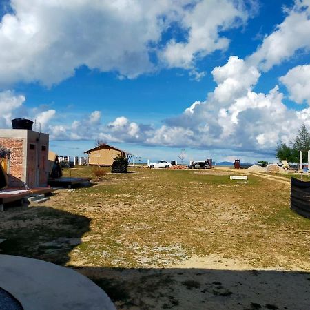 Rembulan Escape Bell Tent 2 Kampung Penarik Екстериор снимка
