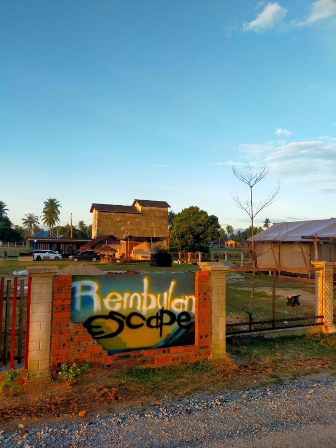 Rembulan Escape Bell Tent 2 Kampung Penarik Екстериор снимка